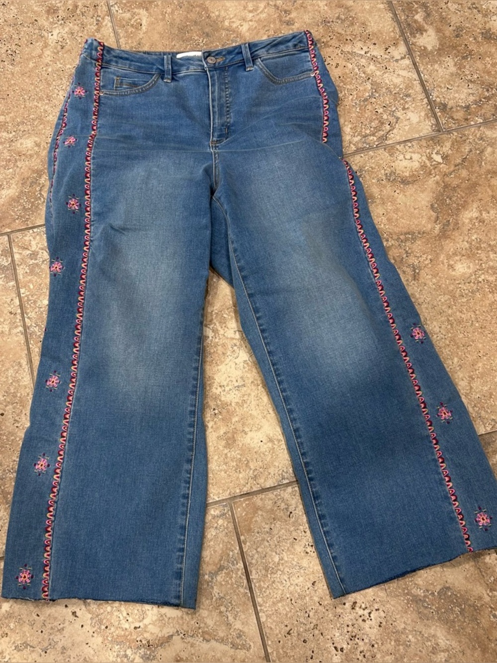 Tribal Jeans High-Rise Wide-Leg Blue Jeans with Pink  Embroidery Side Detail